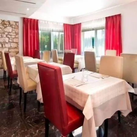 فندق La Grotta فيرونا